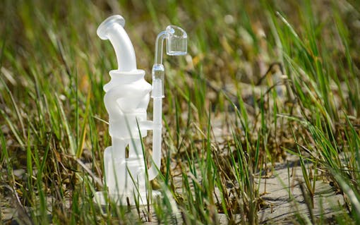 10 Signs You're a Southern Cannabis Smoker – Southern Sunset and Dab Rig