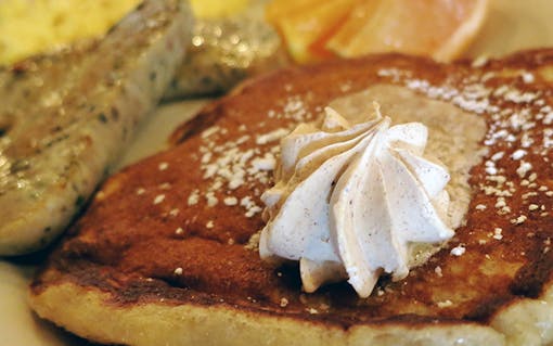 Brunch at Americana in Seattle, Washington (photo credit: sea turtle)