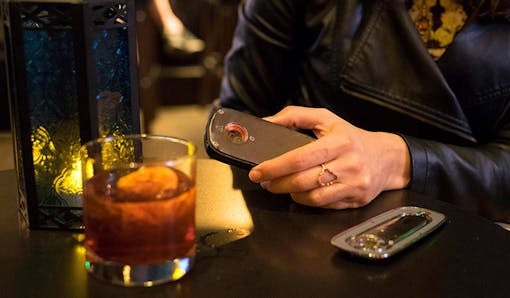Firefly vaporizer at a bar with cannabis concentrates