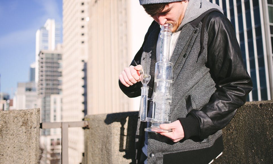 How Does a Bong Work? A Guide to the Water Pipe Leafly
