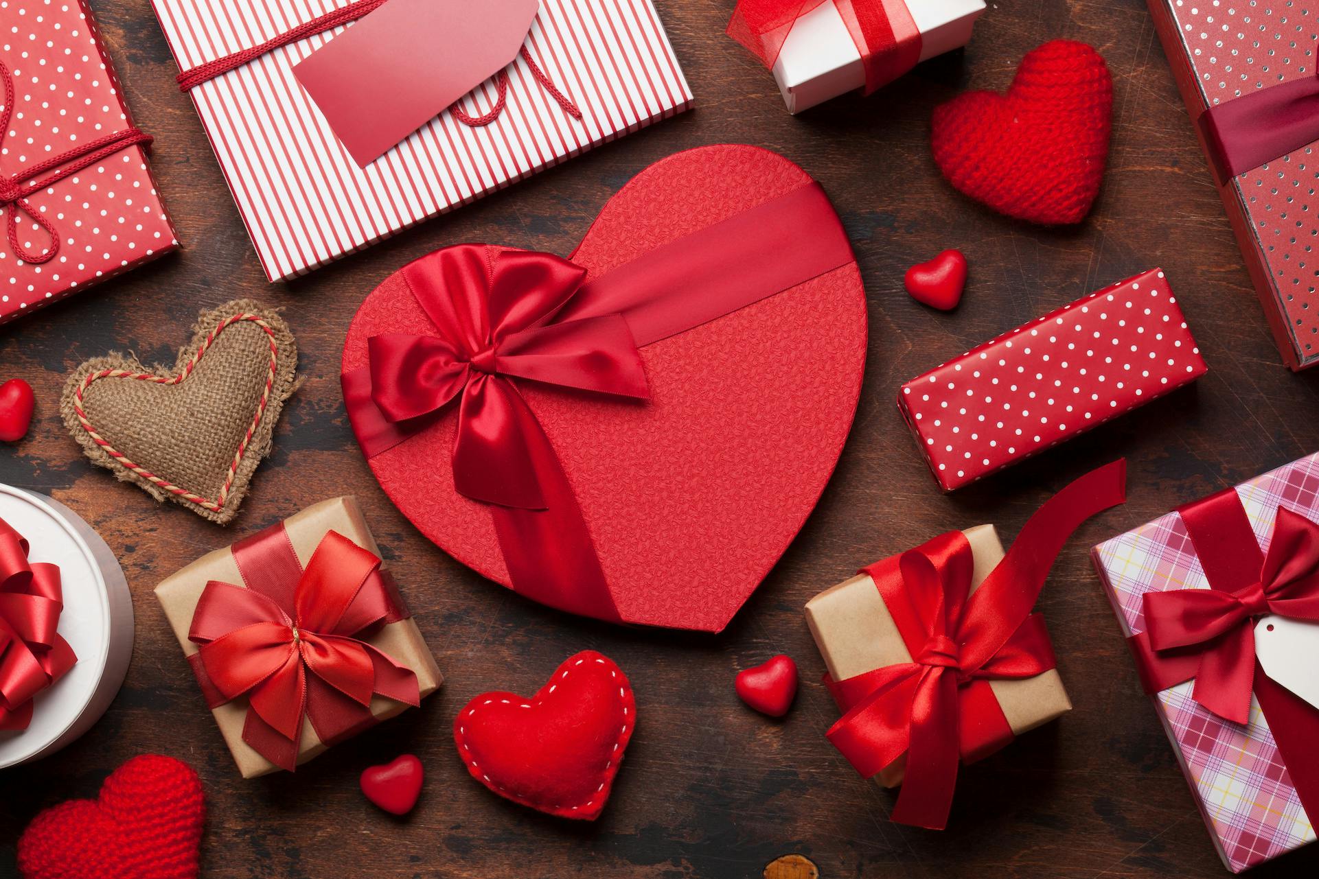 420-friendly cannabis gifts for Valentine's Day image