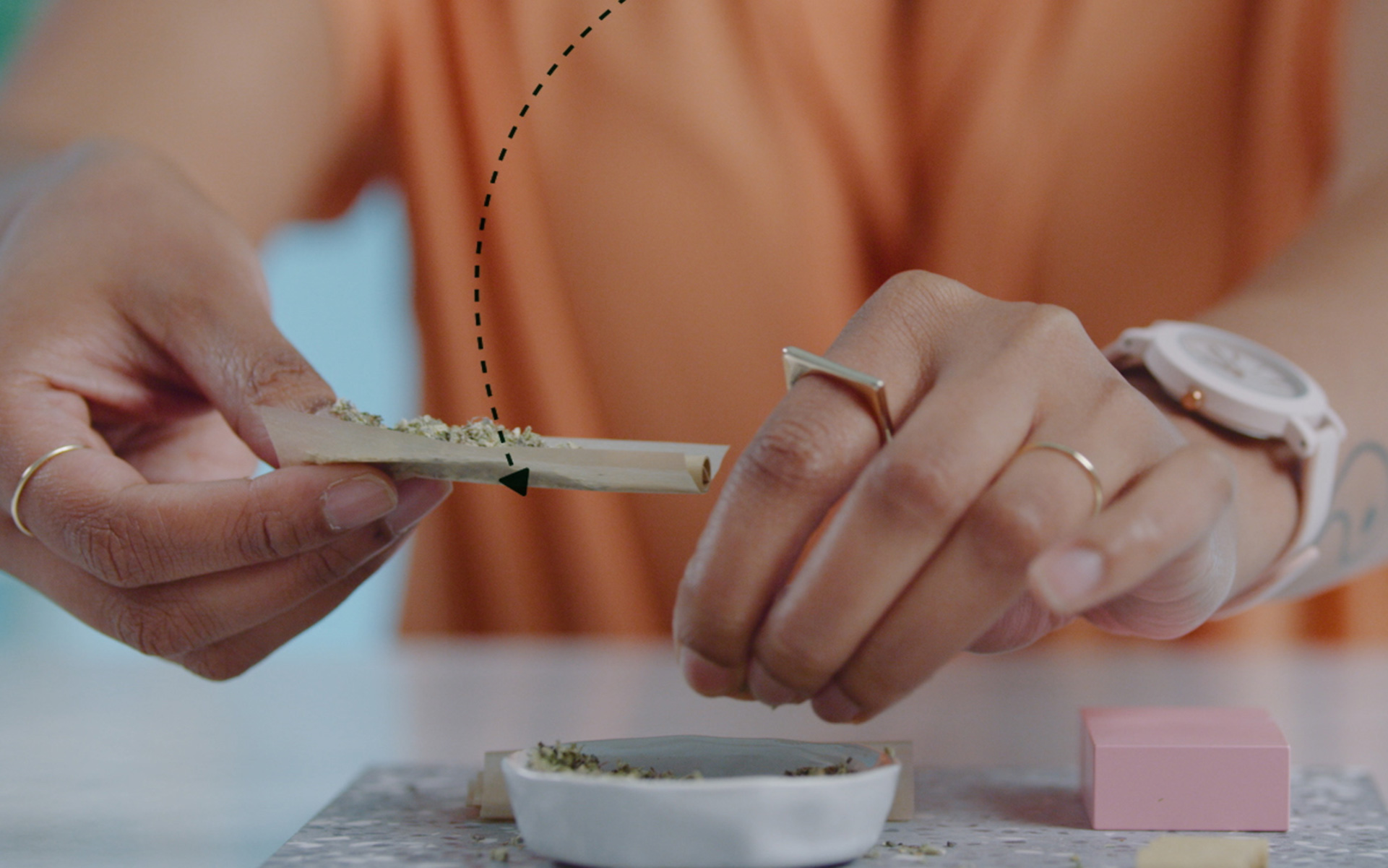 How to roll a joint: Step-by-step guide to rolling up weed | Leafly