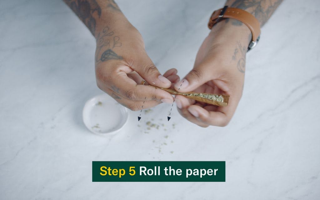 how to roll a blunt