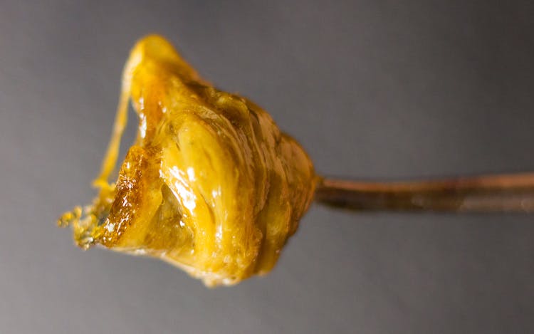 5 Experts Weigh in on Cannabis Concentrates and How to Use Them image