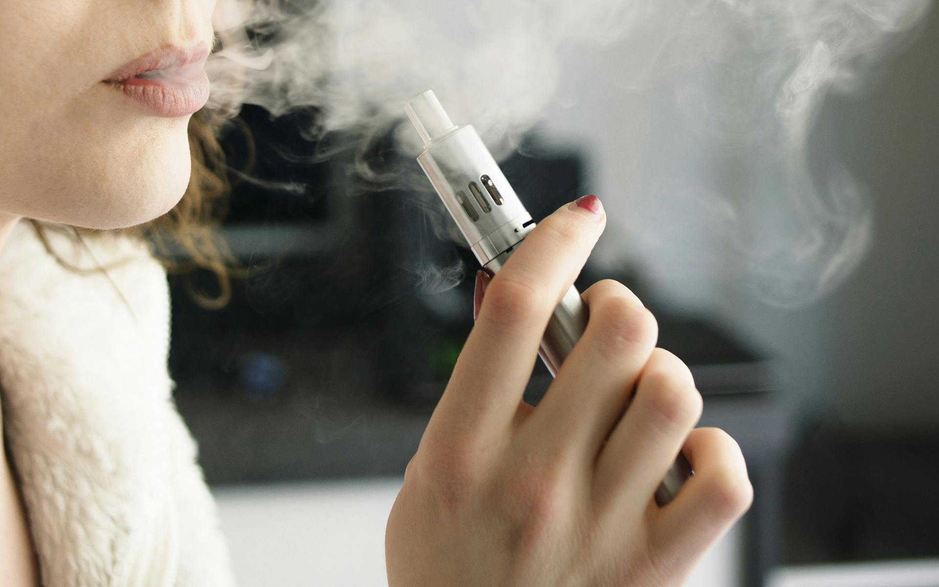 How to choose the best CBD e-liquid for vaping image