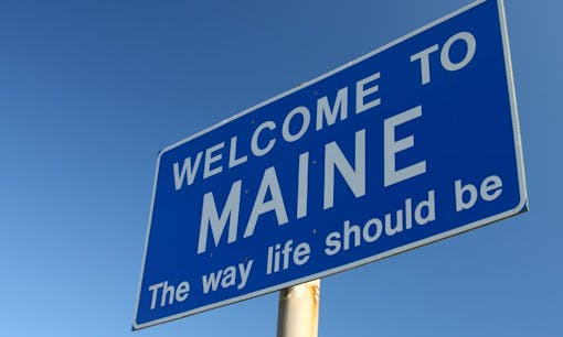 Maine Welcome Sign