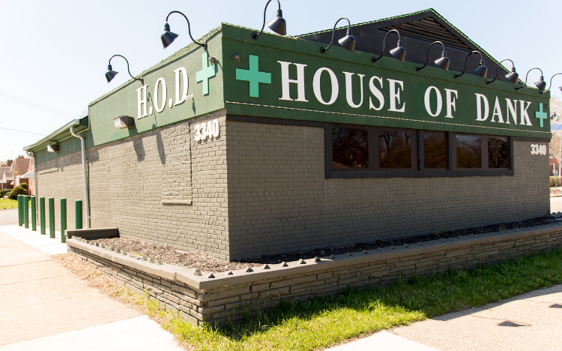 Leafly List The Best Cannabis Dispensaries in Michigan, December 2016