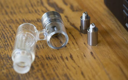 Vaping with the SOURCE Nail