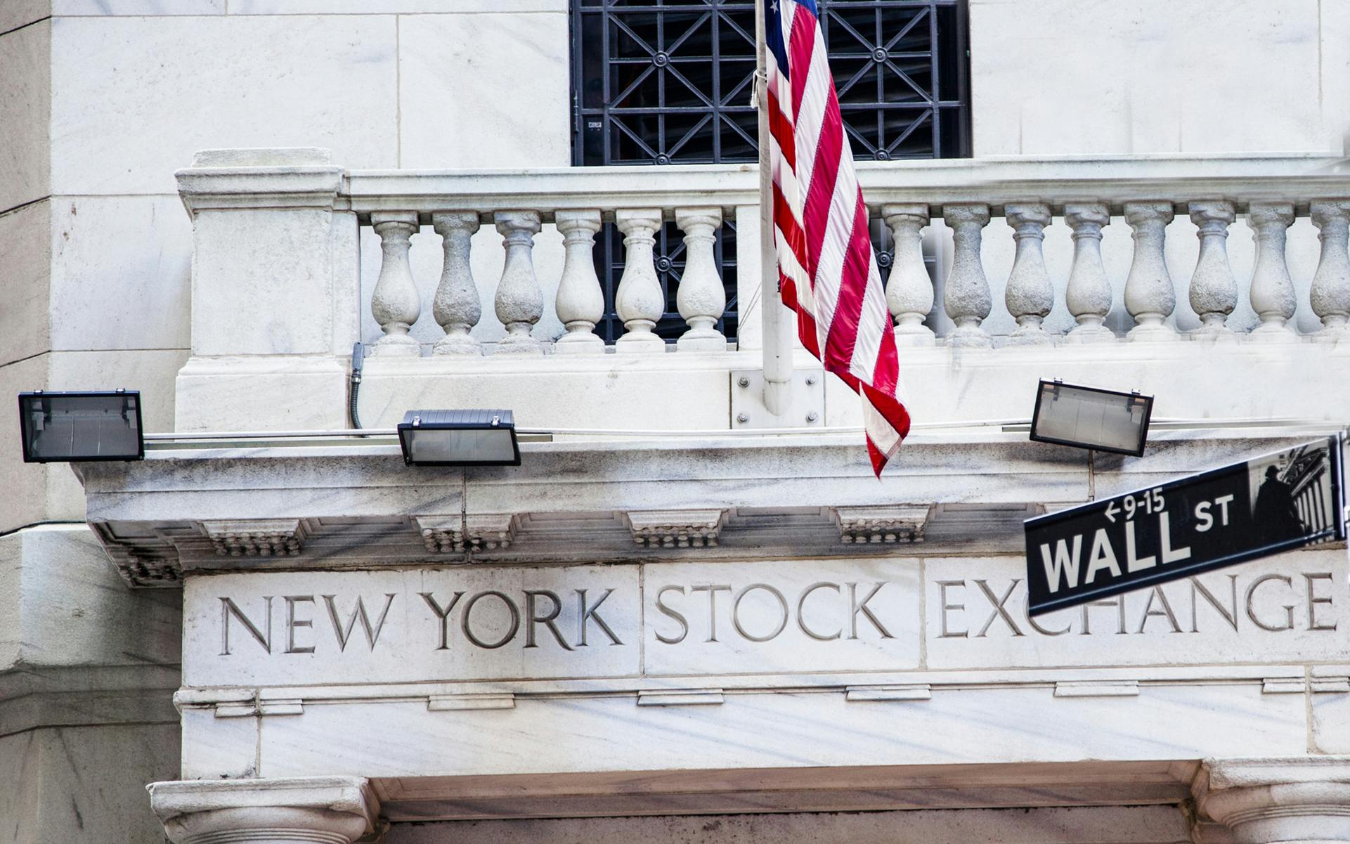 Spicer Sends Cannabis Stocks Into Trump Slump image