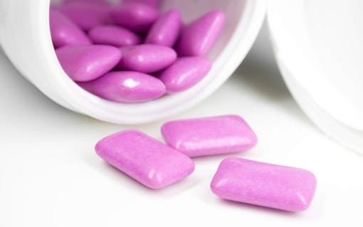 how to not smell like weed after smoking: chewing gum