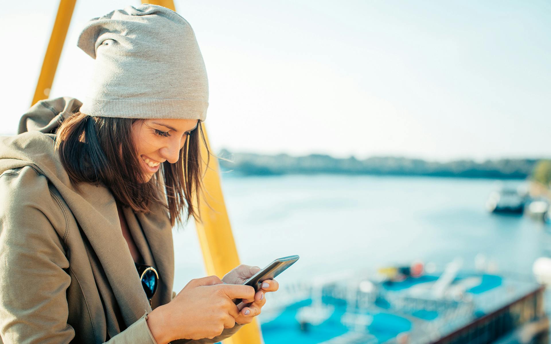 Testing 3 Top Cannabis Dating Apps image