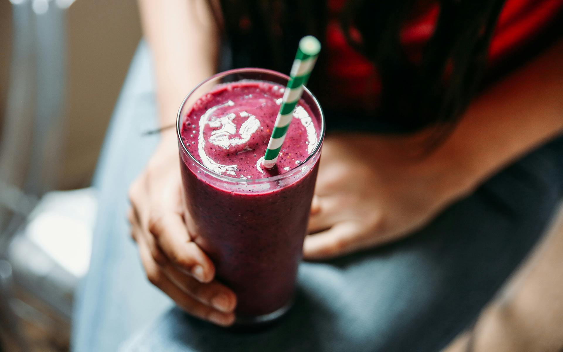 Weed smoothies with strain-specific cannabis tinctures image