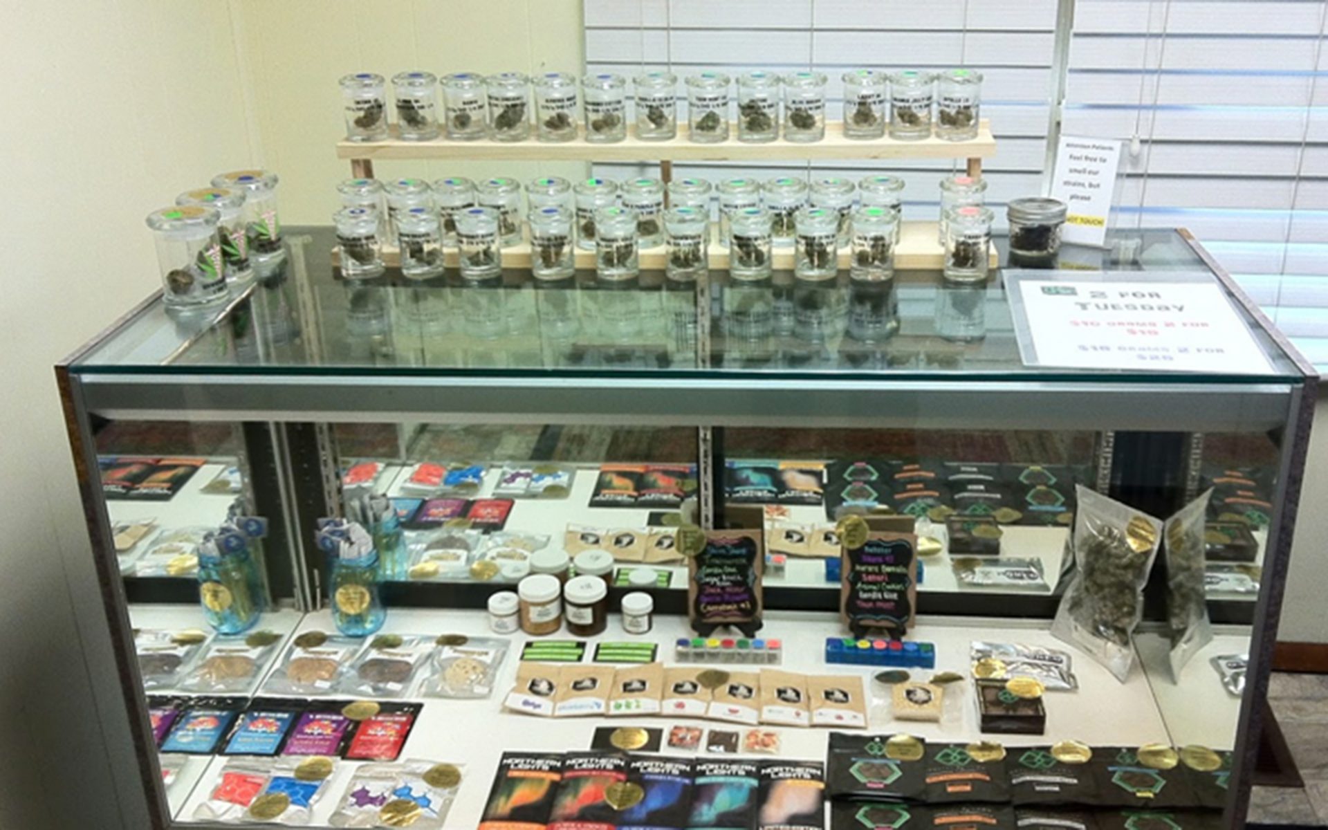 Leafly List The Best Cannabis Dispensaries in Michigan, Fall 2017 Leafly