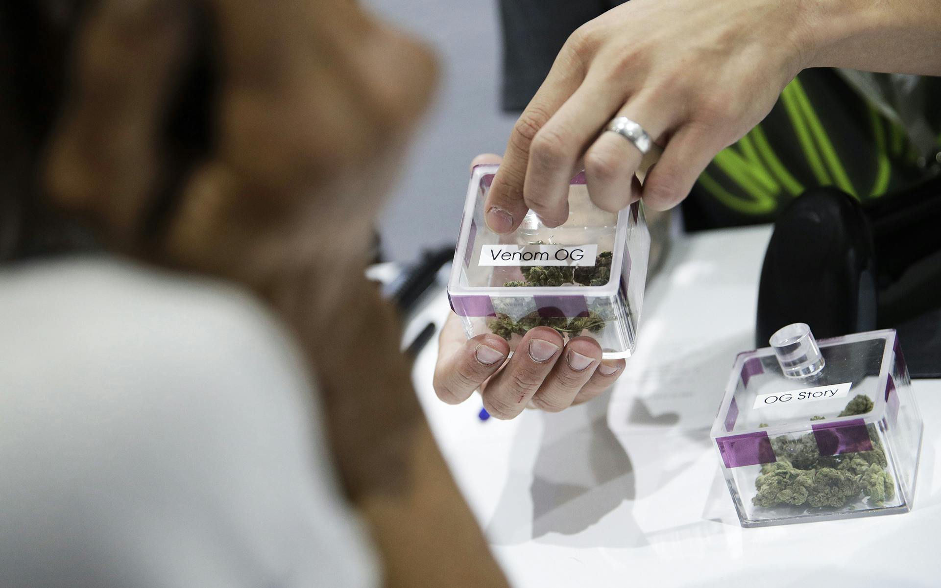 How budtenders can better serve customers and patients image