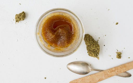 How to Make Marijuana-Infused Açaí Bowls (Recipe) | Leafly