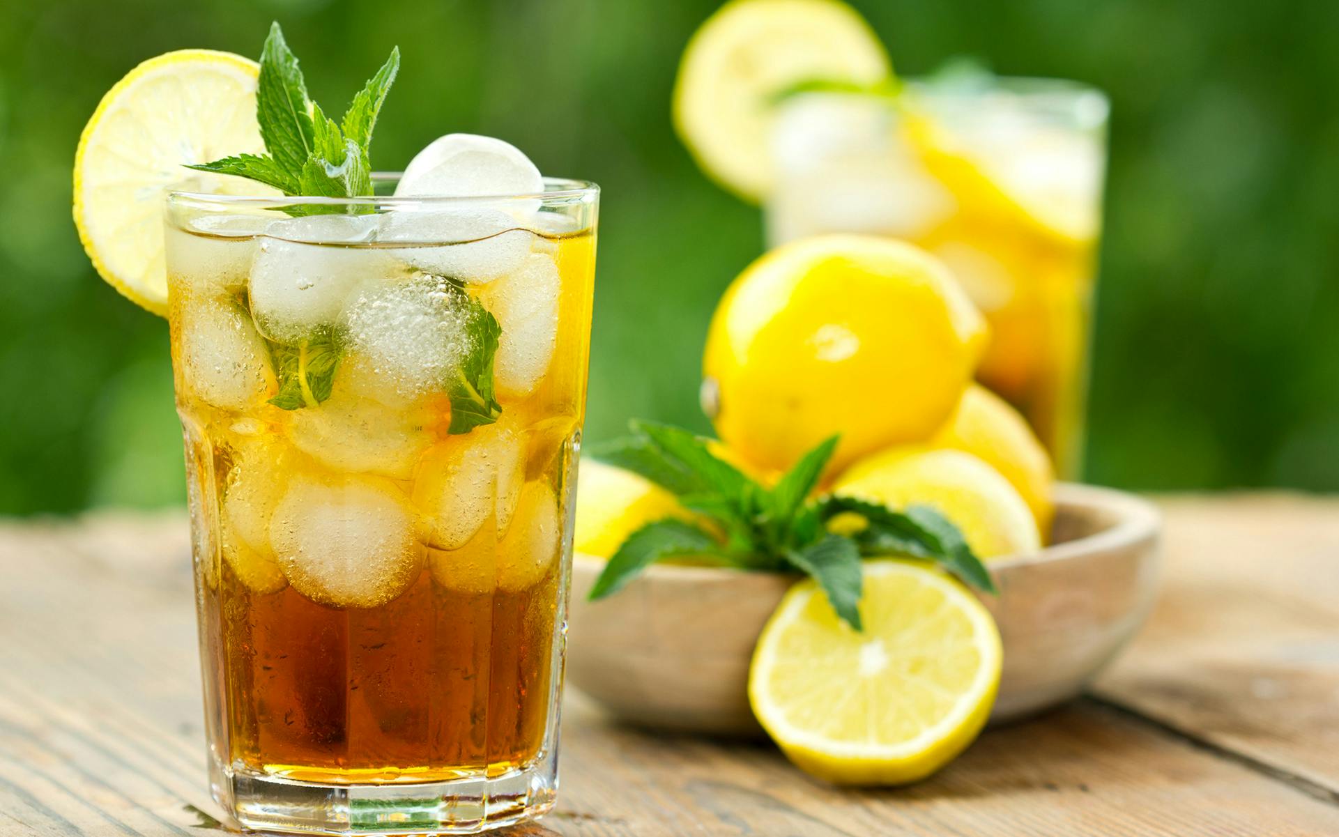 Beat the heat with a Bong Island Iced Tea image