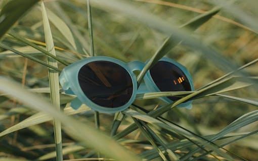 10 Ultimate Marijuana Essentials for a Summer Cannabis Beach Bag | Leafly