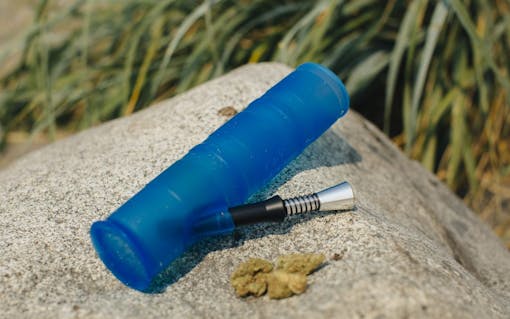 10 Ultimate Marijuana Essentials for a Summer Cannabis Beach Bag | Leafly