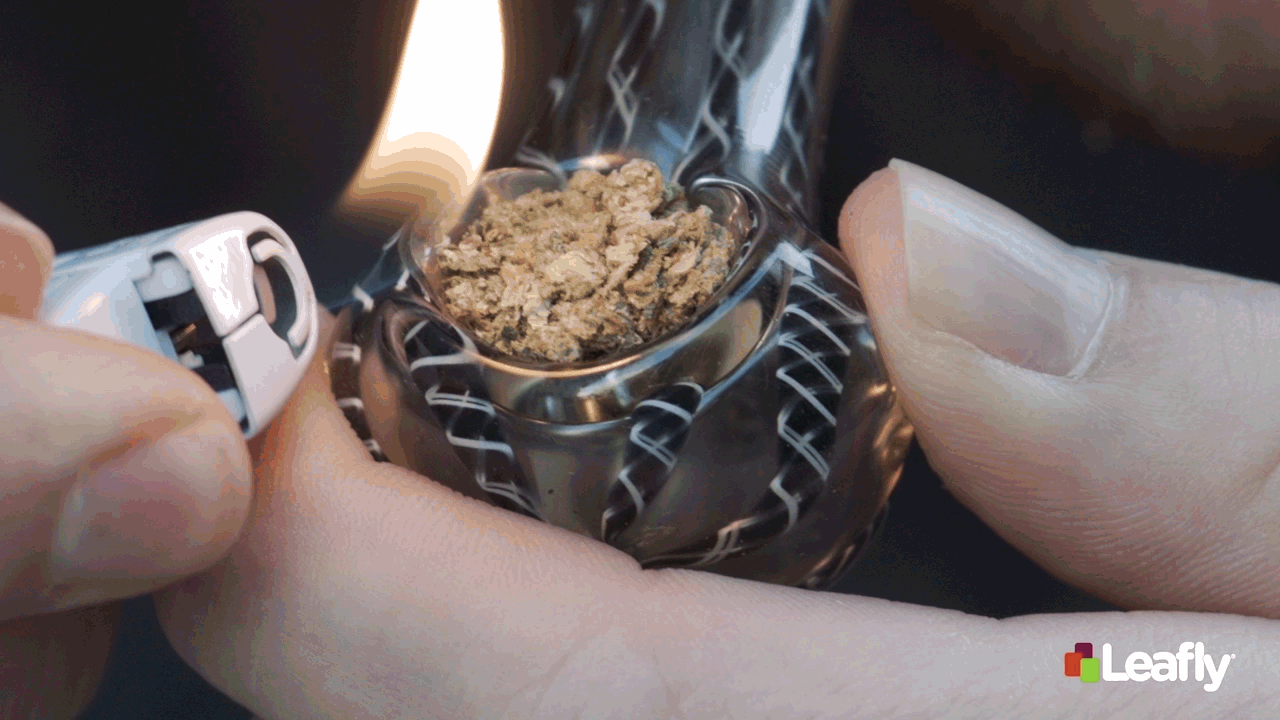 How to corner your bowl of cannabis