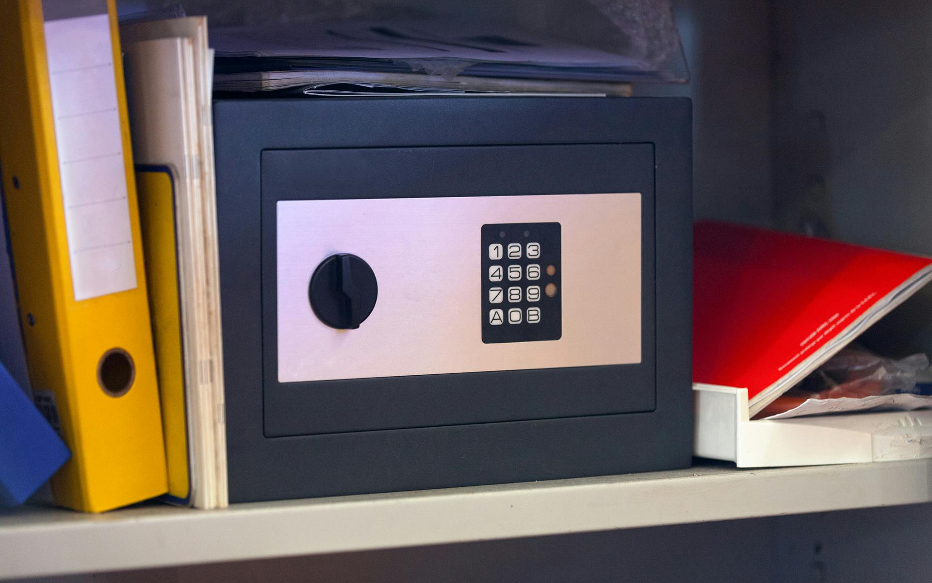 Manitoba and New Brunswick Reveal Cannabis Plan Details image