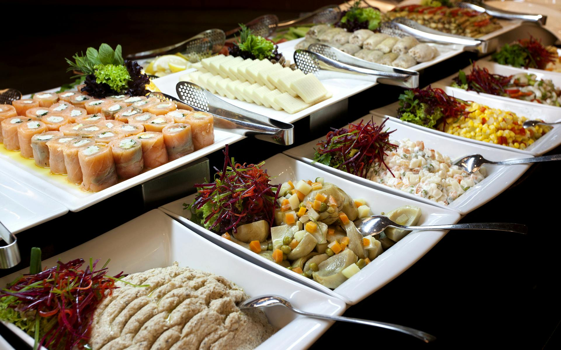 How to Be High in Las Vegas: Eat Food image