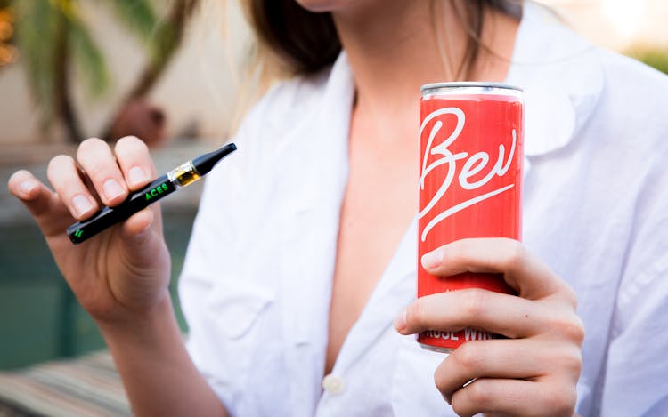 How Aces Extracts Customizes Cannabis Oil image