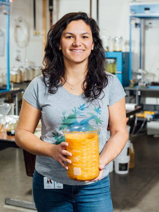 Heylo's cannabis extraction process: Heylo Founder Lauren 'Lo' Friesen