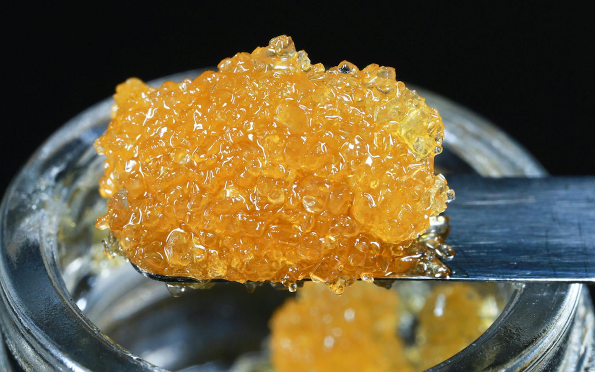 How to make edibles with concentrates and dabs image