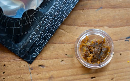 Washington cannabis concentrate under $20: 9 Pound Hammer Wax by Regulator Extracts/Smokey Point Productions. Order online with Leafly Pickup