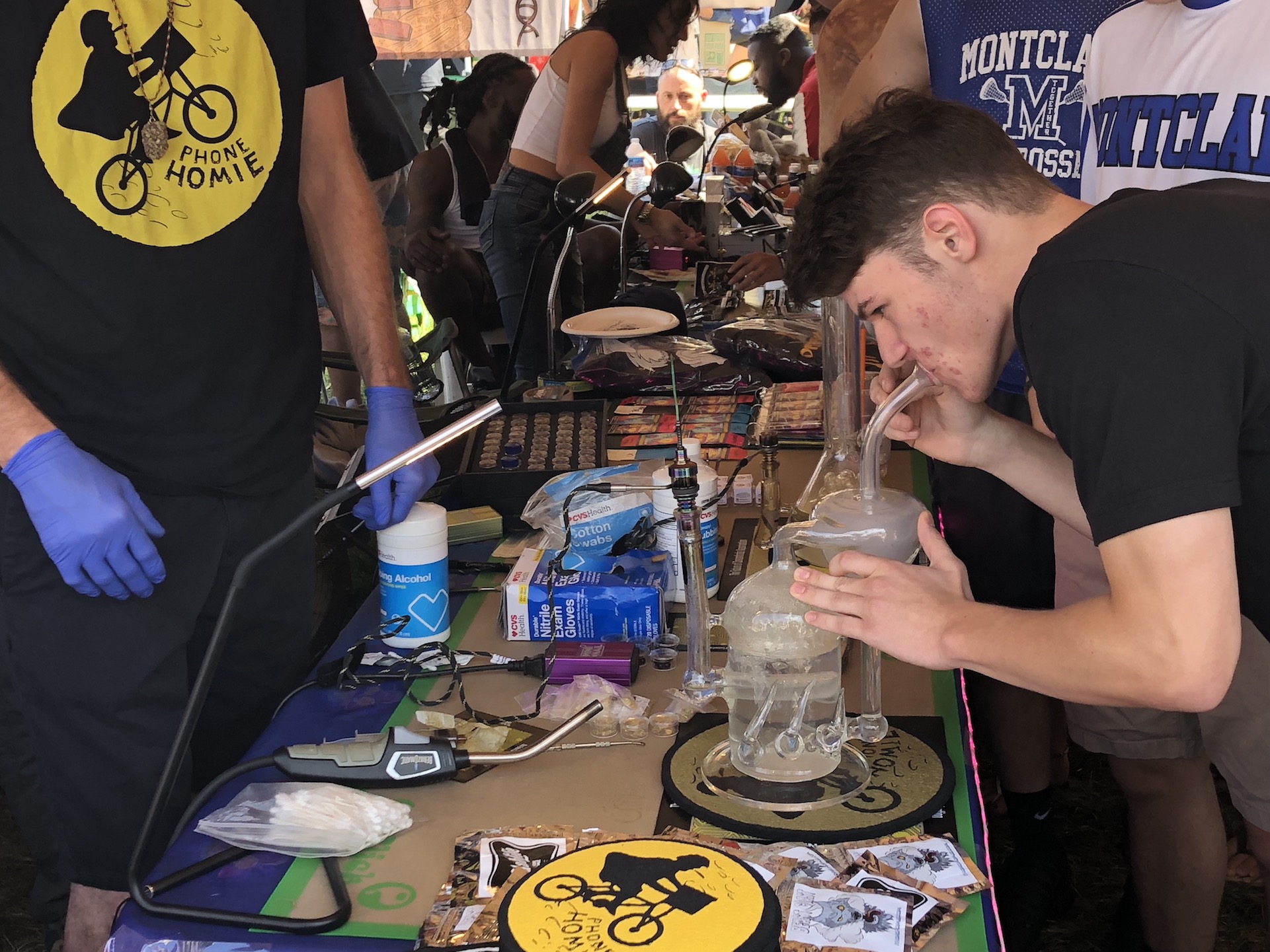 dabs on display