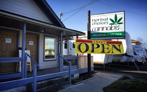 Oregon coast dispensaries & cannabis hotspots in Coos Bay: Herbal Choices