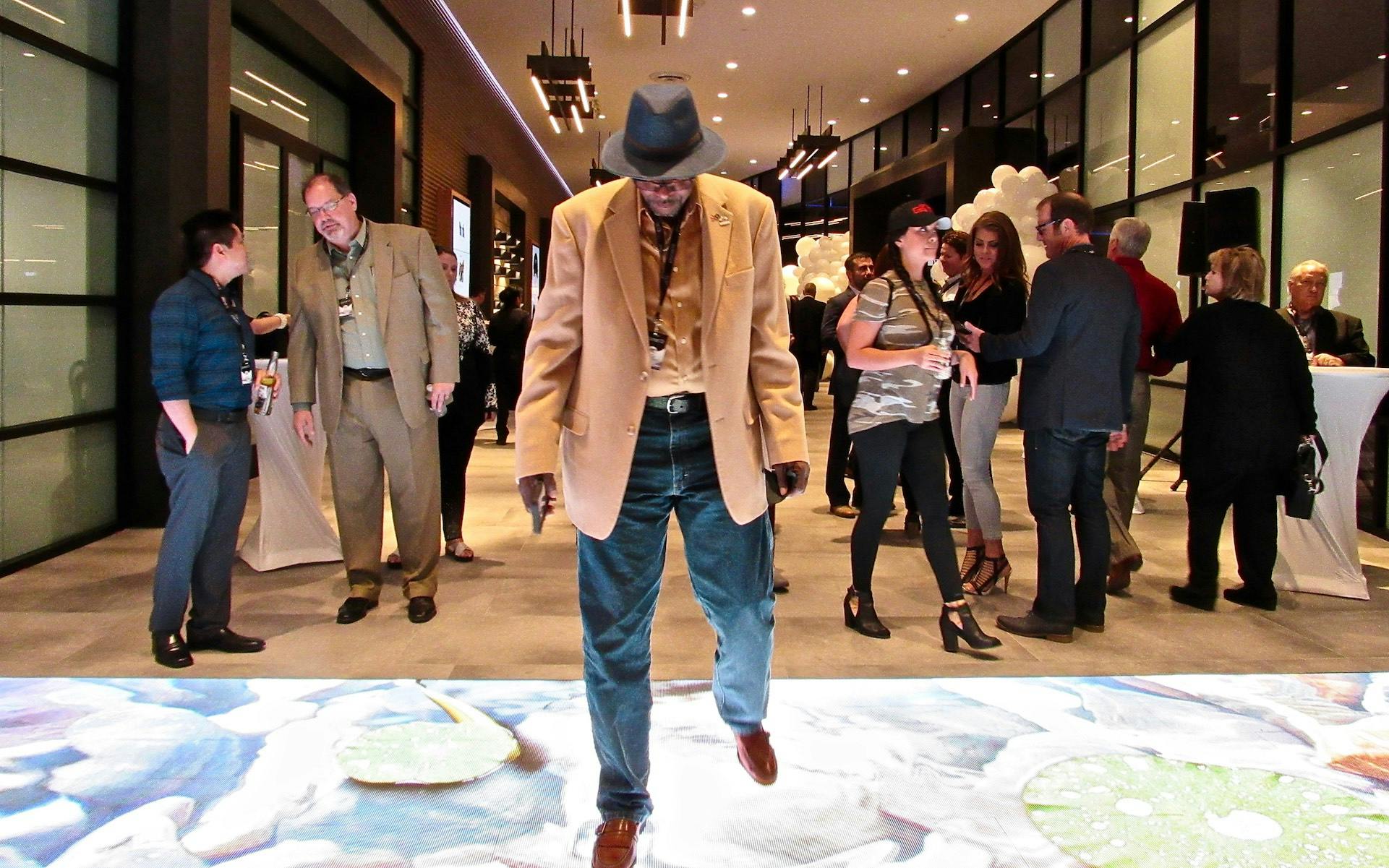 World's Largest Cannabis Mega-Store Splashes Down in Las Vegas image