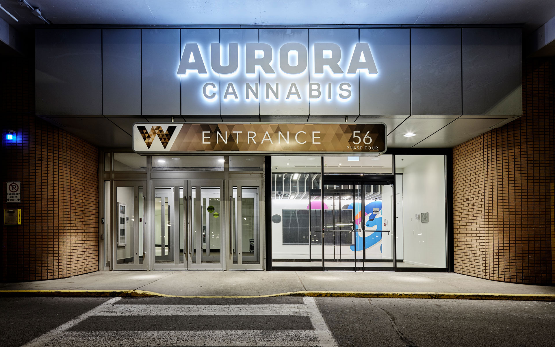 Canada S Largest Cannabis Store Just Opened In West Edmonton Mall