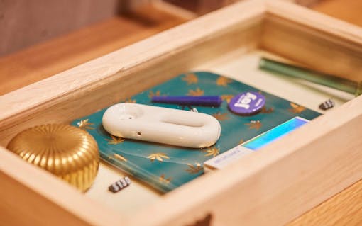 Village Bloomery, Vancouver pipes and grinder