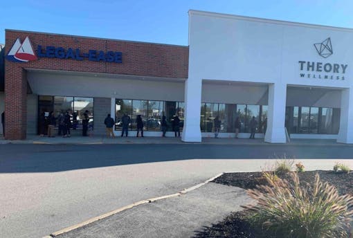 First-day-sales-line-Maine-cannabis-store