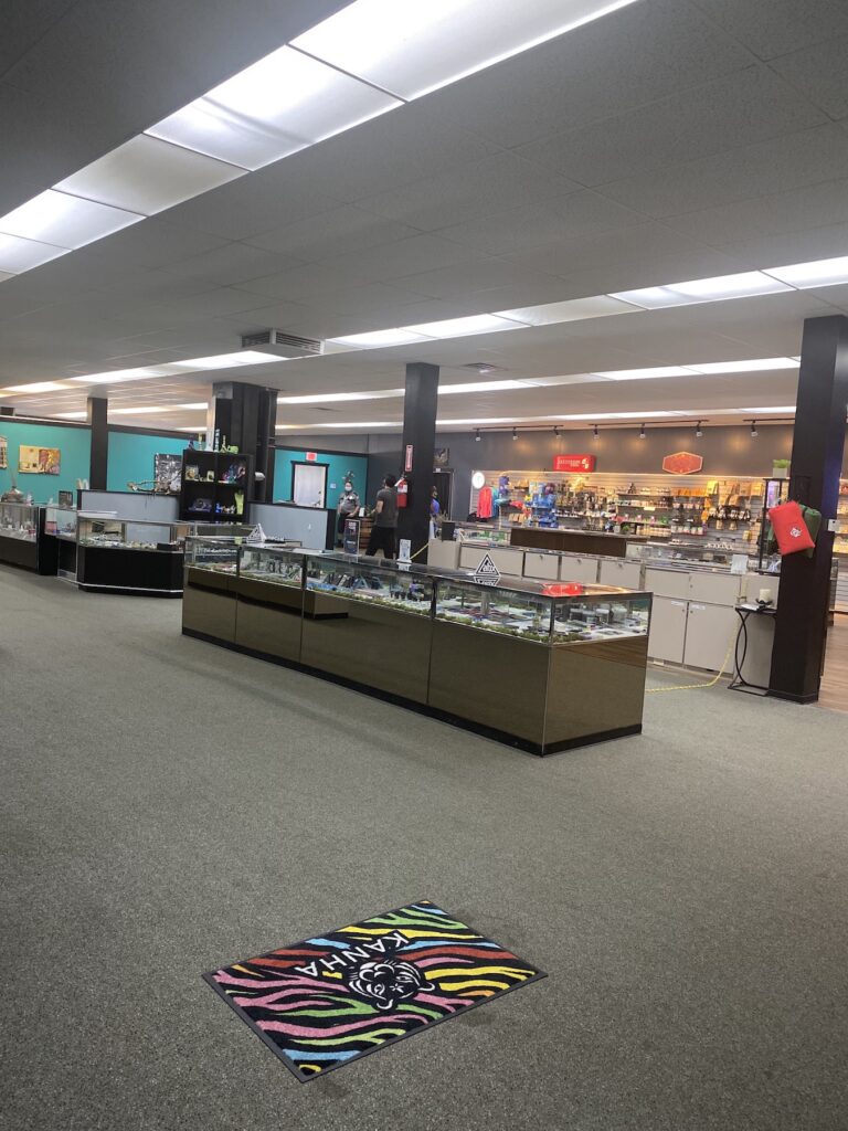 A picture of the enormous sales floor of La Florista in Weed, CA. (Courtesy La Florista, 2021)