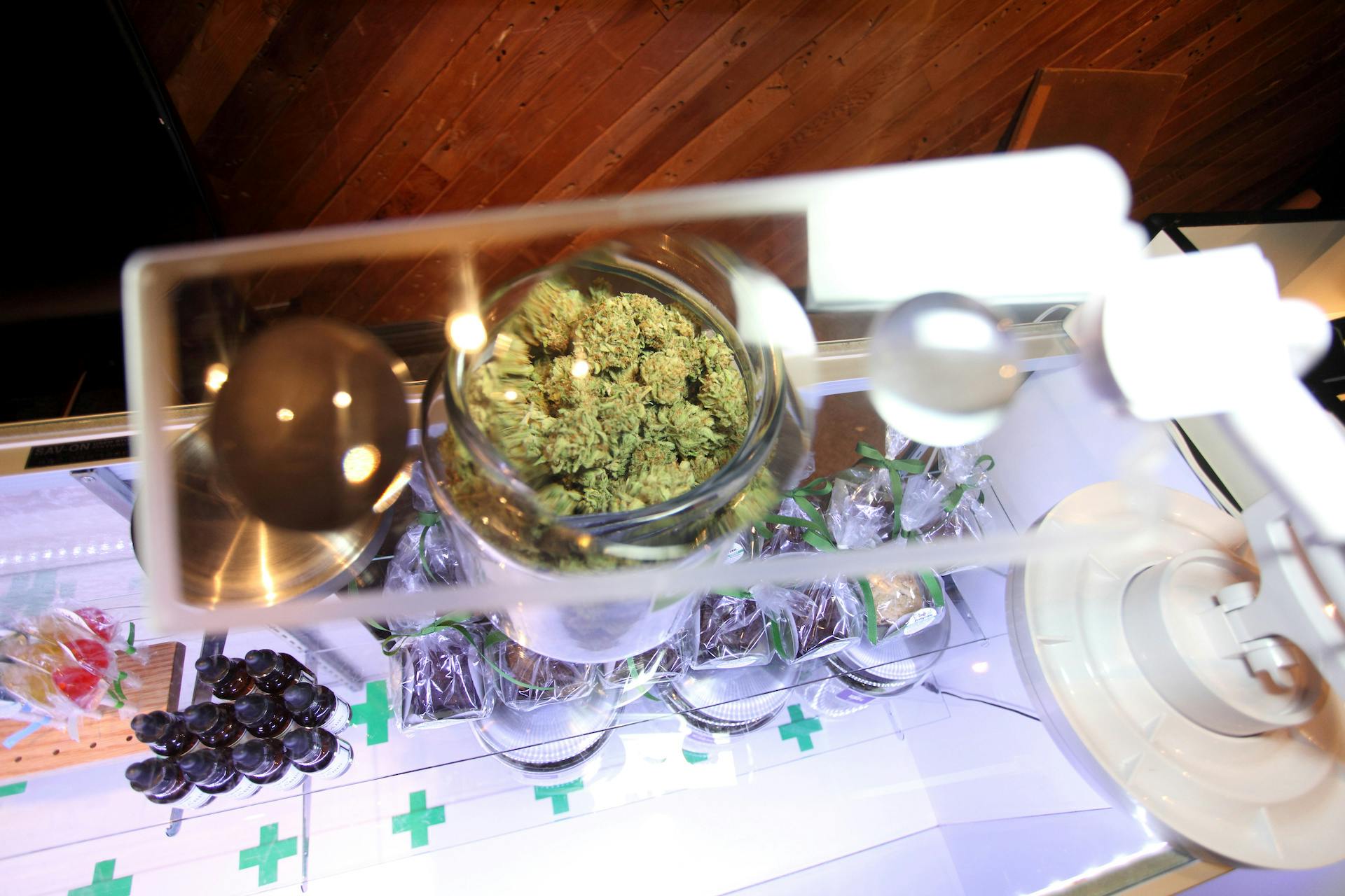 7 questions to ask before you become a budtender image