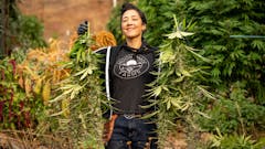 Vox-potpuli: Farmers detailed the good, the bad, and the ugly of 2021. Above, Moon Made Farms boss grower Tina Gordon.