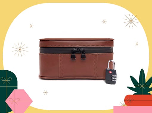 photo of LittleJohn New York stow caddy on holiday background