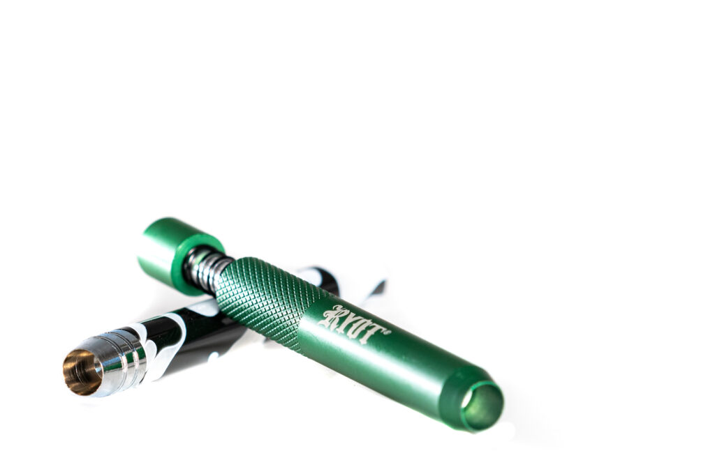 The Leafly buyer’s guide to weed pipes Leafly