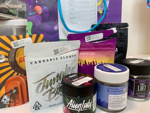 Eaze makes weed delivery hella easy.