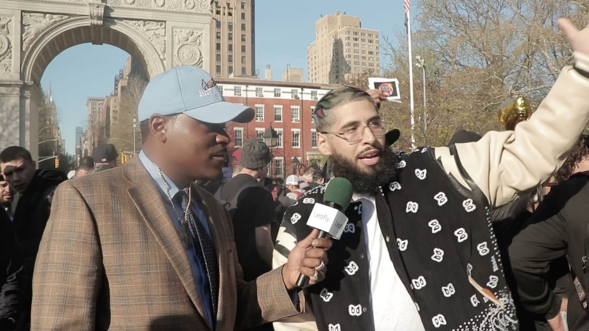 Der New Yorker erzählt Leafly von DOJA Exclusive Cannabis seines Teams.  (Jon Bain / Leafly)