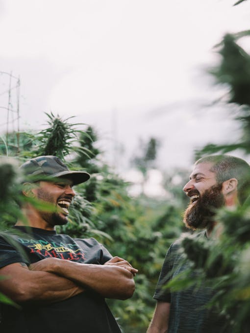 Esensia_FarmShots_DSC05648_ Co-Founders Ben Blake and Marley Lovell