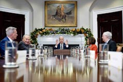 Biden-with-Congressional-leaders-in-2022