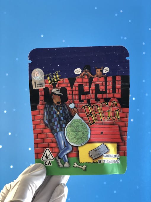 The Doggy Bagg stays popular. Hybrid indica. (David Downs/Leafly)