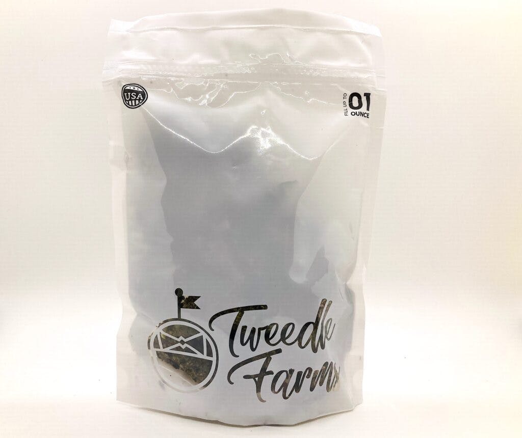 1 ounce white sachet of CBD flowers