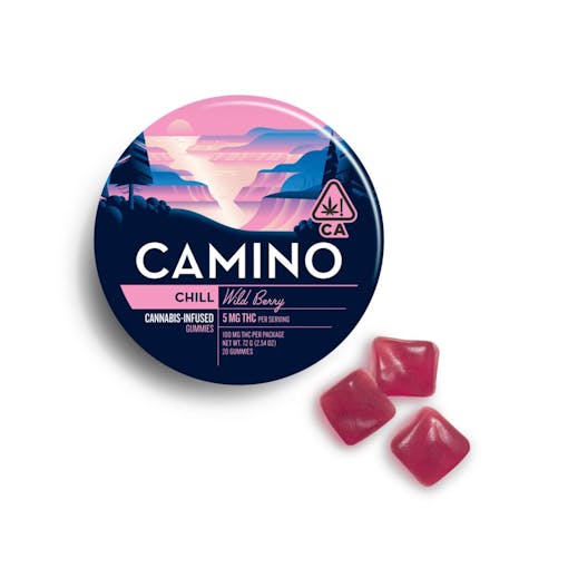 round purple-pink tin with CAMINO CHILL gummies, with a river image on it. Flavour: wild berry, 5 mg THC per serving. Three pink-purple gummies are under the tin