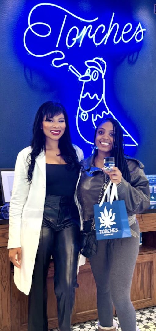 (courtesy of TSA APPROVED)